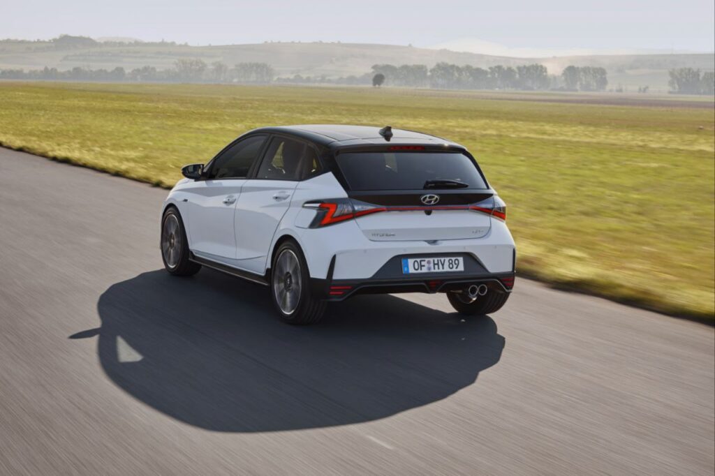 Hyundai i20 Magna CVT वेरिएंट – स्टाइल, टेक्नोलॉजी और परफॉर्मेंस का बेहतरीन मिश्रण।