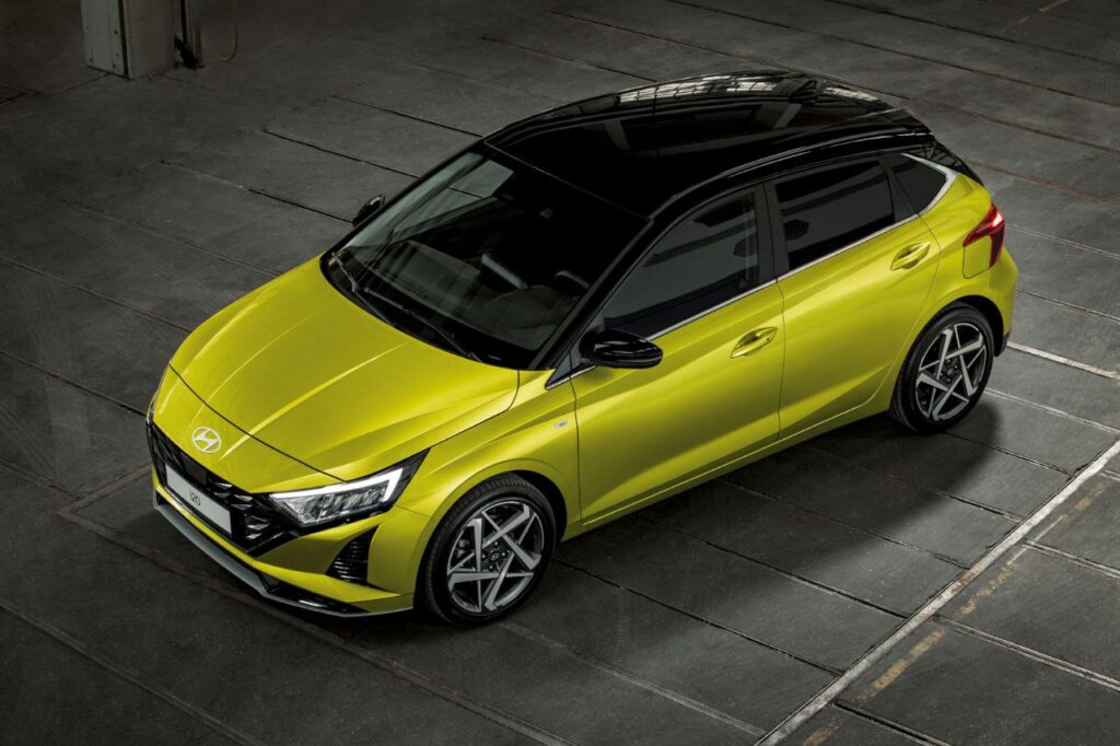 Hyundai i20 Magna CVT वेरिएंट – स्टाइल, टेक्नोलॉजी और परफॉर्मेंस का बेहतरीन मिश्रण।