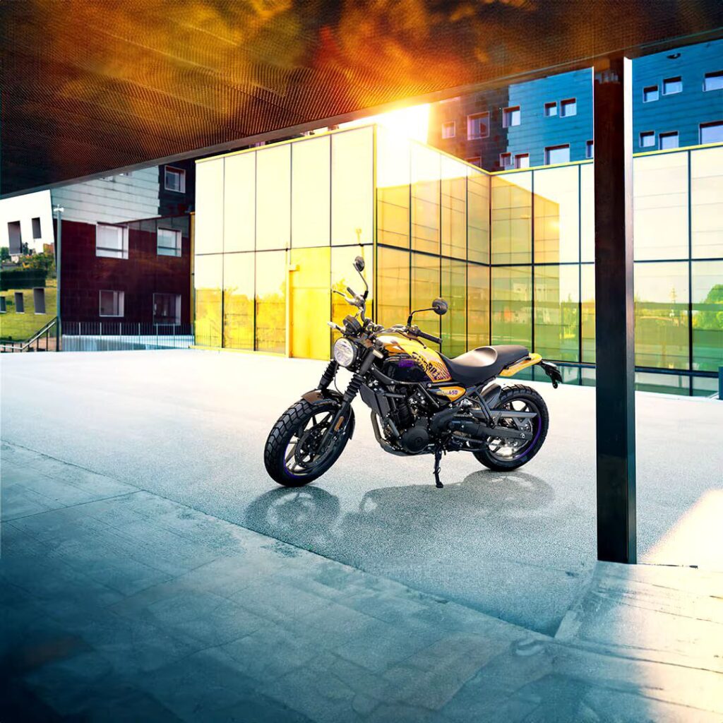 Royal Enfield Guerrilla 450 – Bike Launch 2025